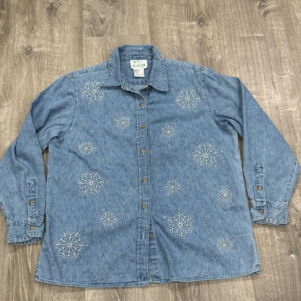Embroidered Denim button Shirt with Snowflake Design size Large